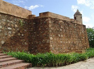 Castillo de Santa Rosa La Asuncion.jpg
